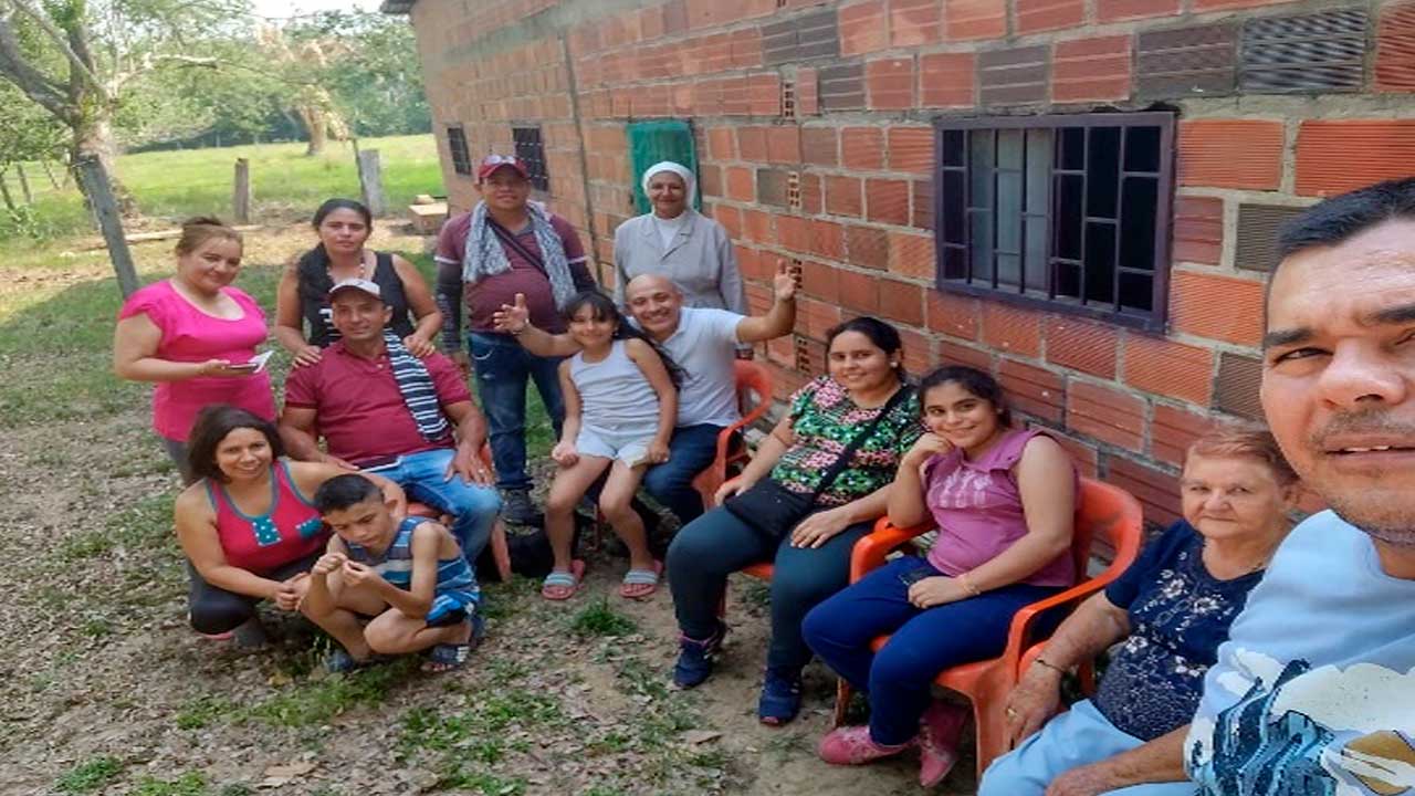 HACIENDO PRESENCIA MISIONERA EN ARAUCA