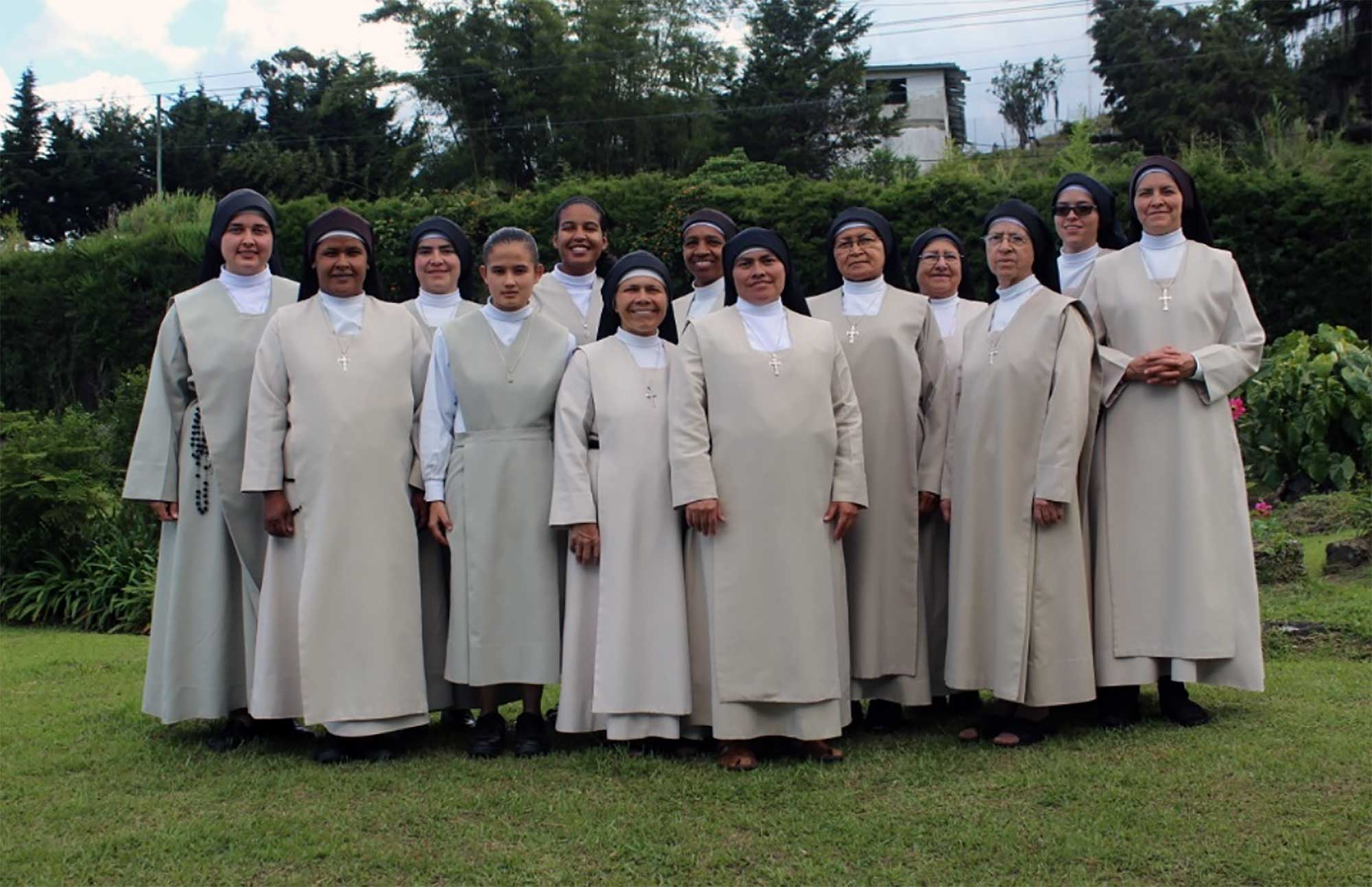 Teresitas Contemplativas del Santísimo